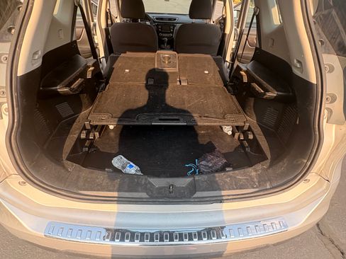 Used 2016 Nissan Rogue S AWD/4WD image 15