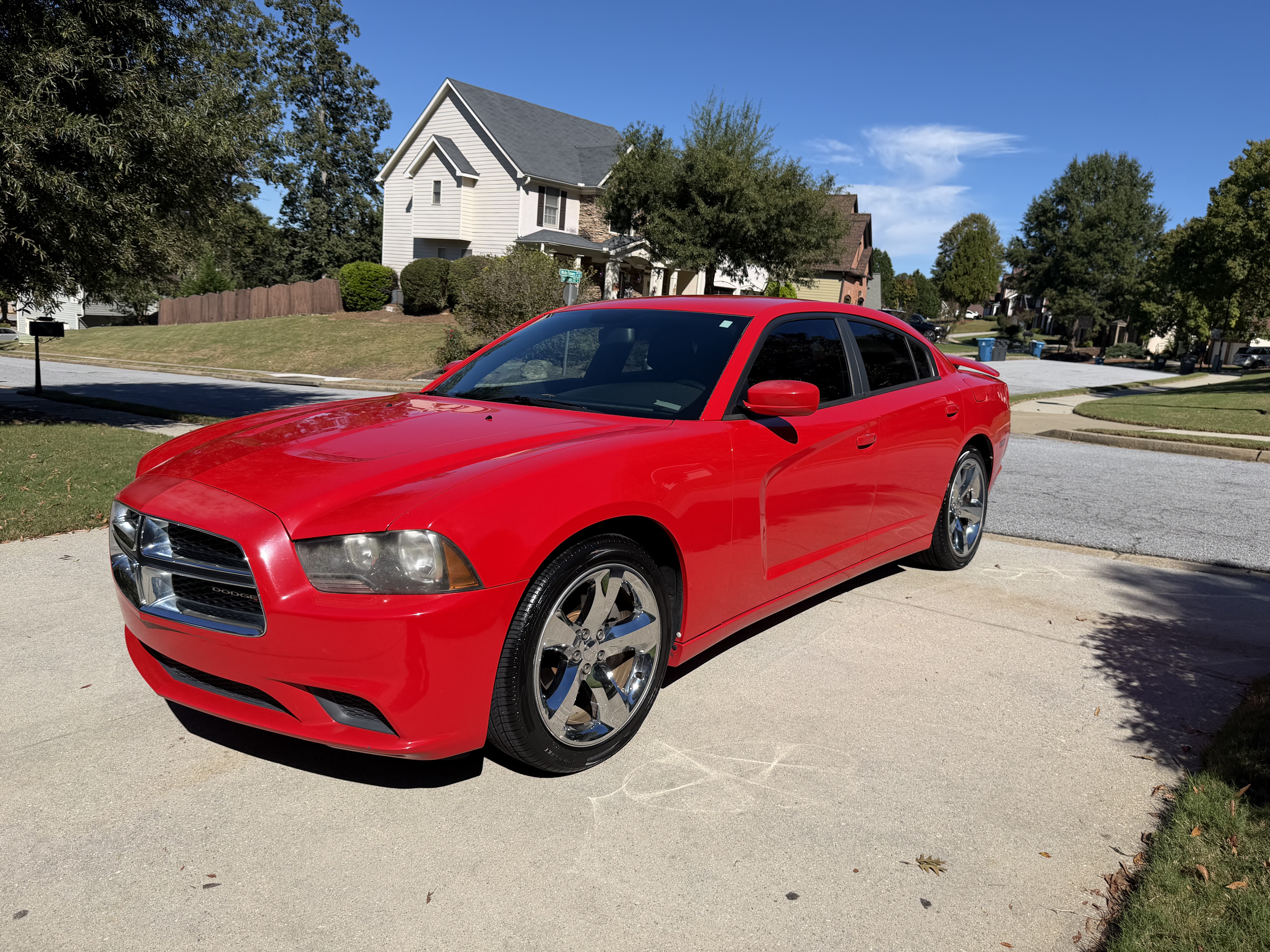 Used 2014 Dodge Charger SE RWD image 9