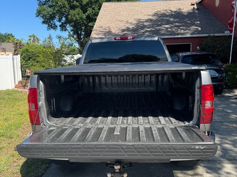 Used 2013 Chevrolet Silverado 1500 W/T RWD image 5
