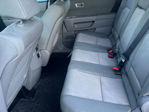 Used 2014 Honda Pilot LX image 10