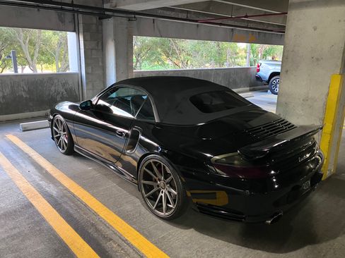 Used 2004 Porsche 911 Turbo image 15