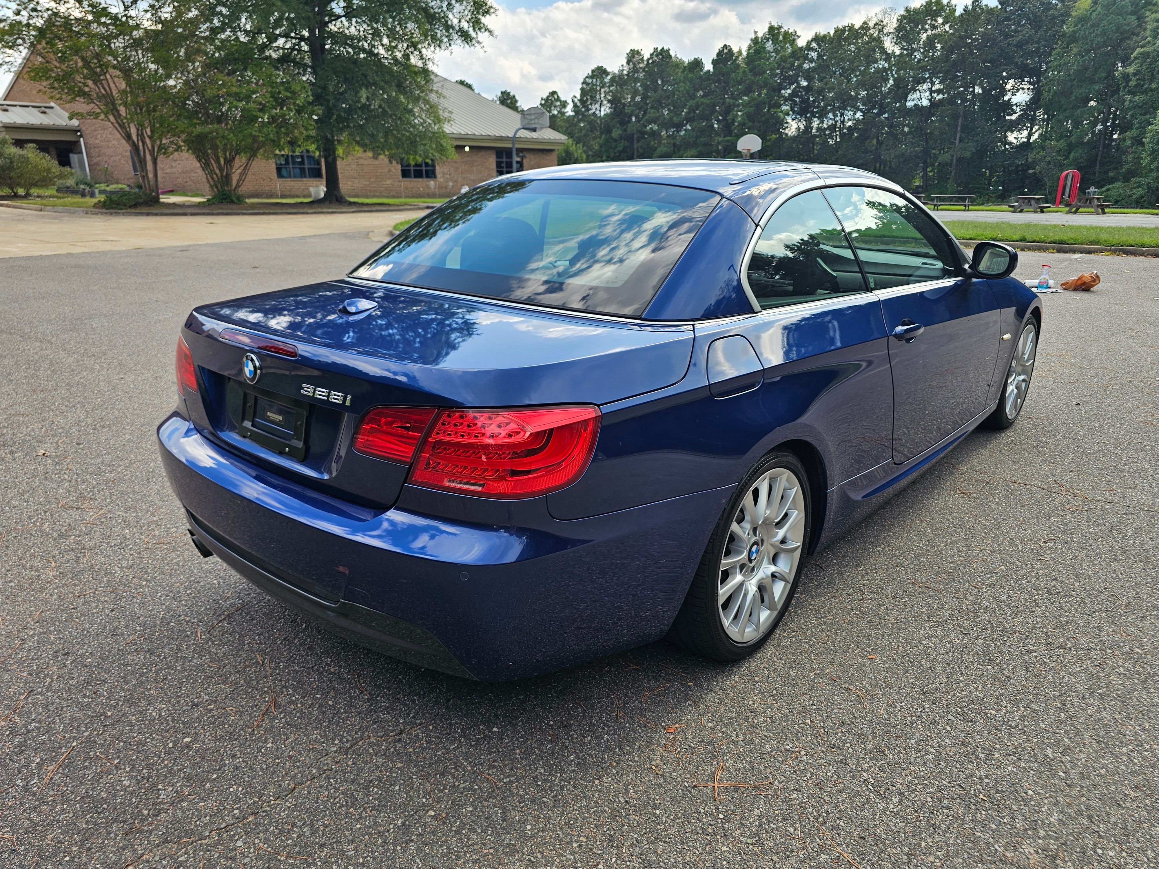 Used 2012 BMW 328i Convertible RWD image 24