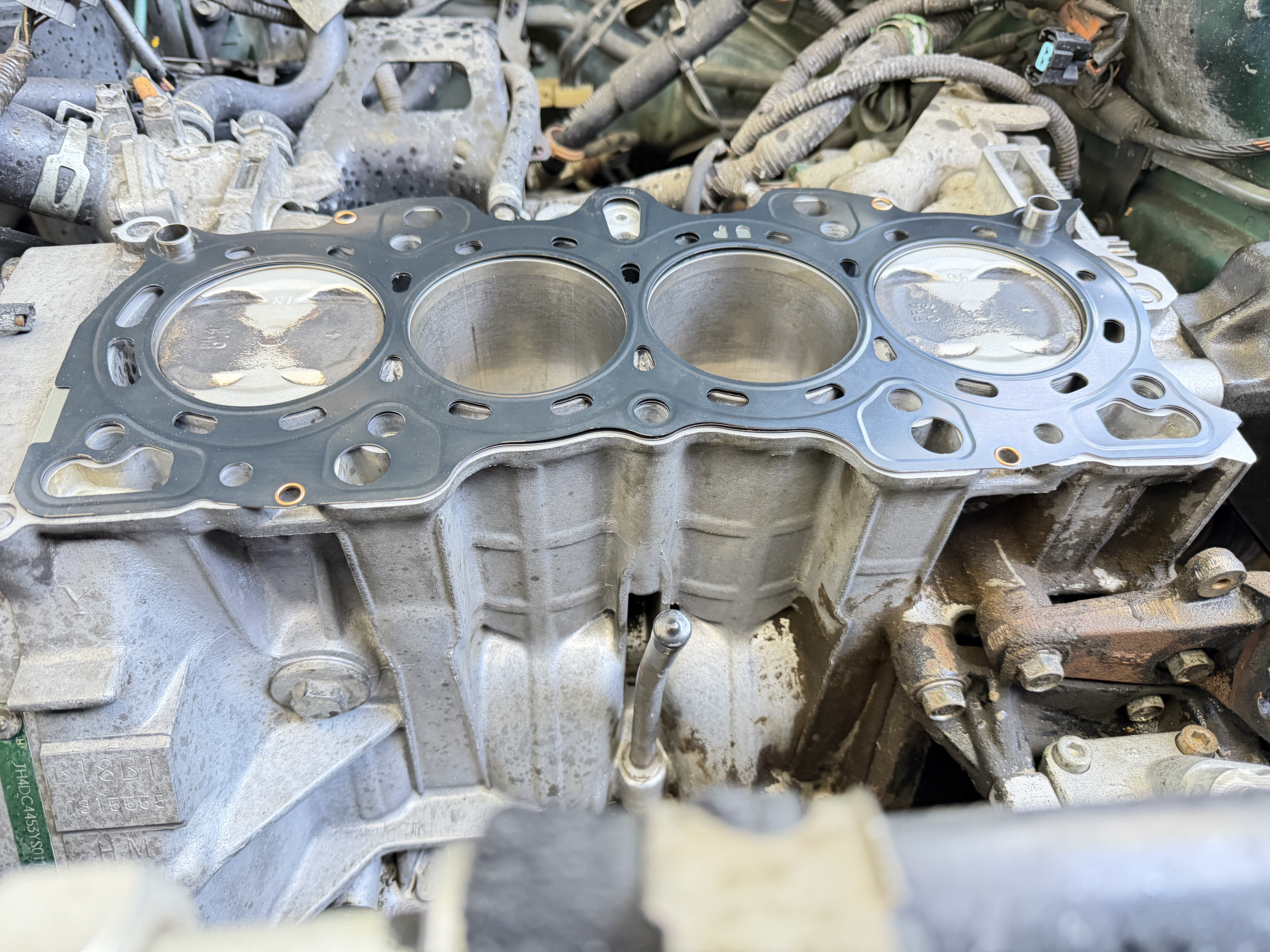 Used 2000 Acura Integra LS FWD image 30