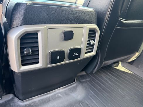 Used 2020 Ford F250 Lariat w/ Lariat Ultimate Package AWD/4WD image 26