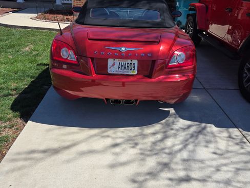 Used 2005 Chrysler Crossfire Limited image 5