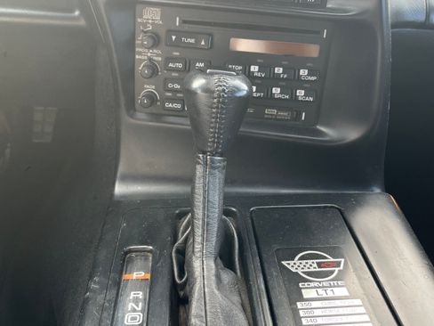 Used 1995 Chevrolet Corvette Convertible image 16