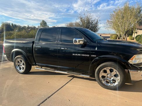 Used 2012 RAM 1500 Laramie image 4