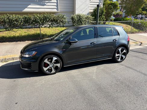 Used 2016 Volkswagen GTI SE w/ Lighting Package (SEL) FWD image 1