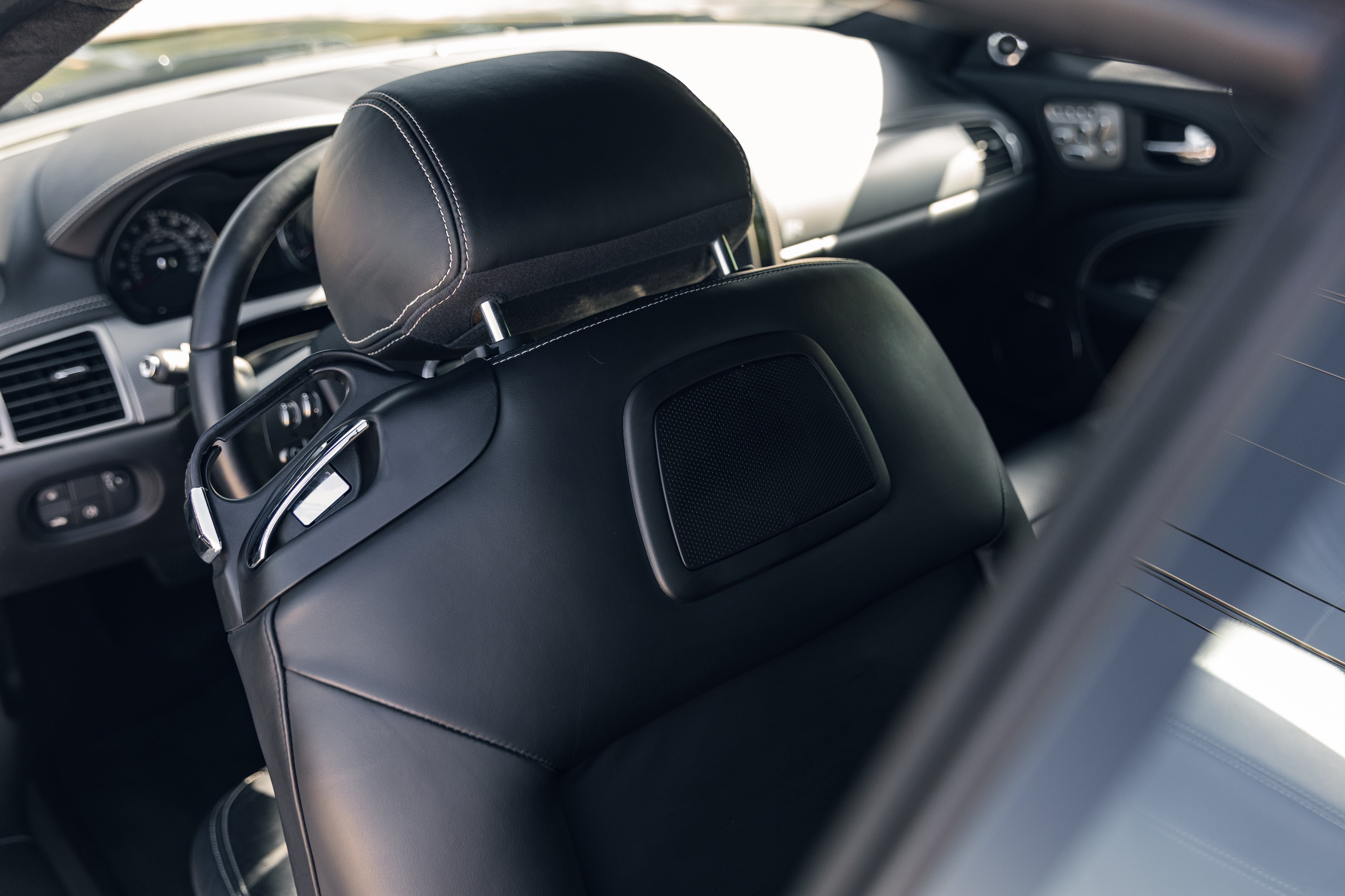 Used 2011 Jaguar XK R RWD image 28