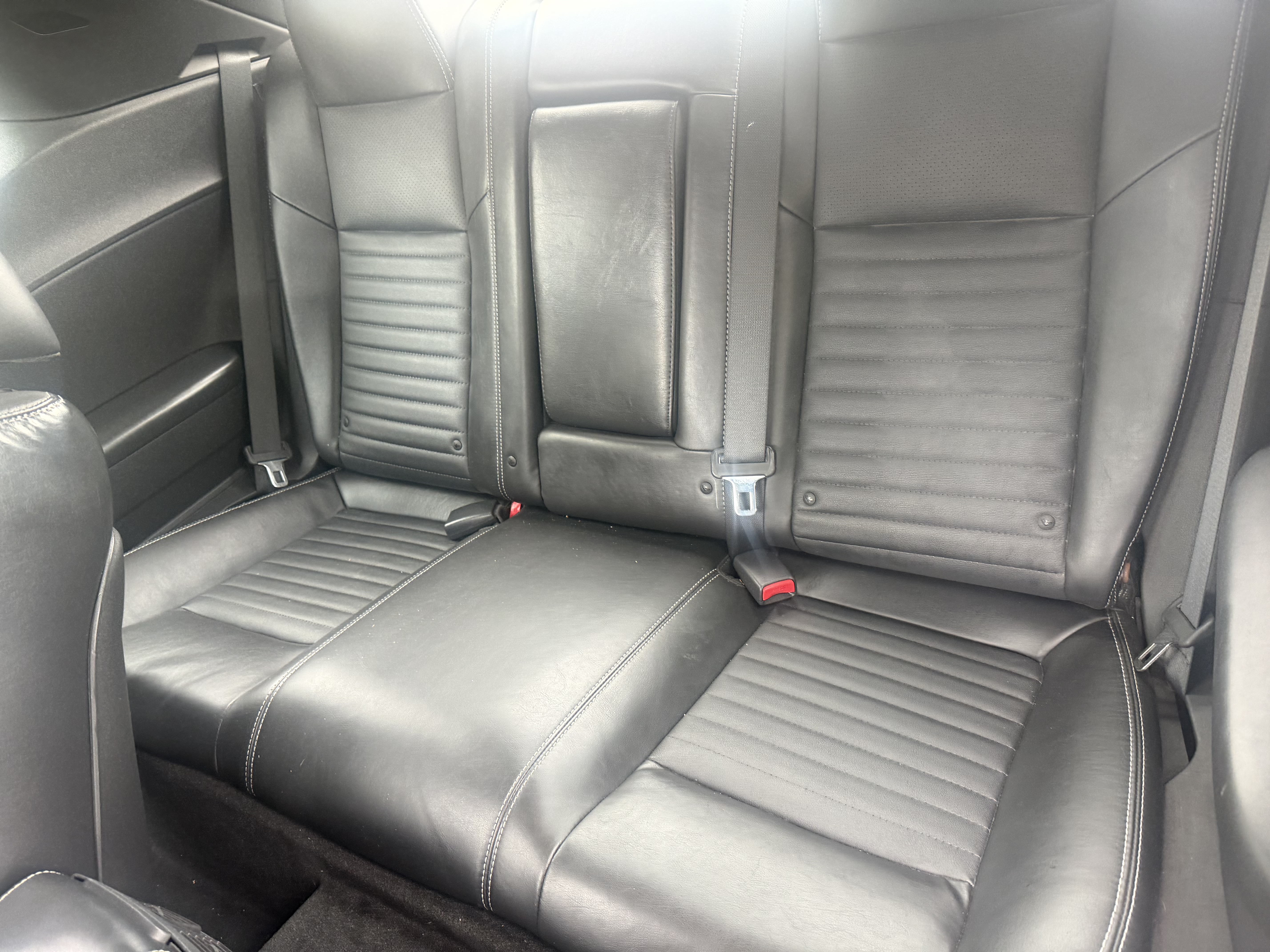 Used 2011 Dodge Challenger R/T RWD image 13