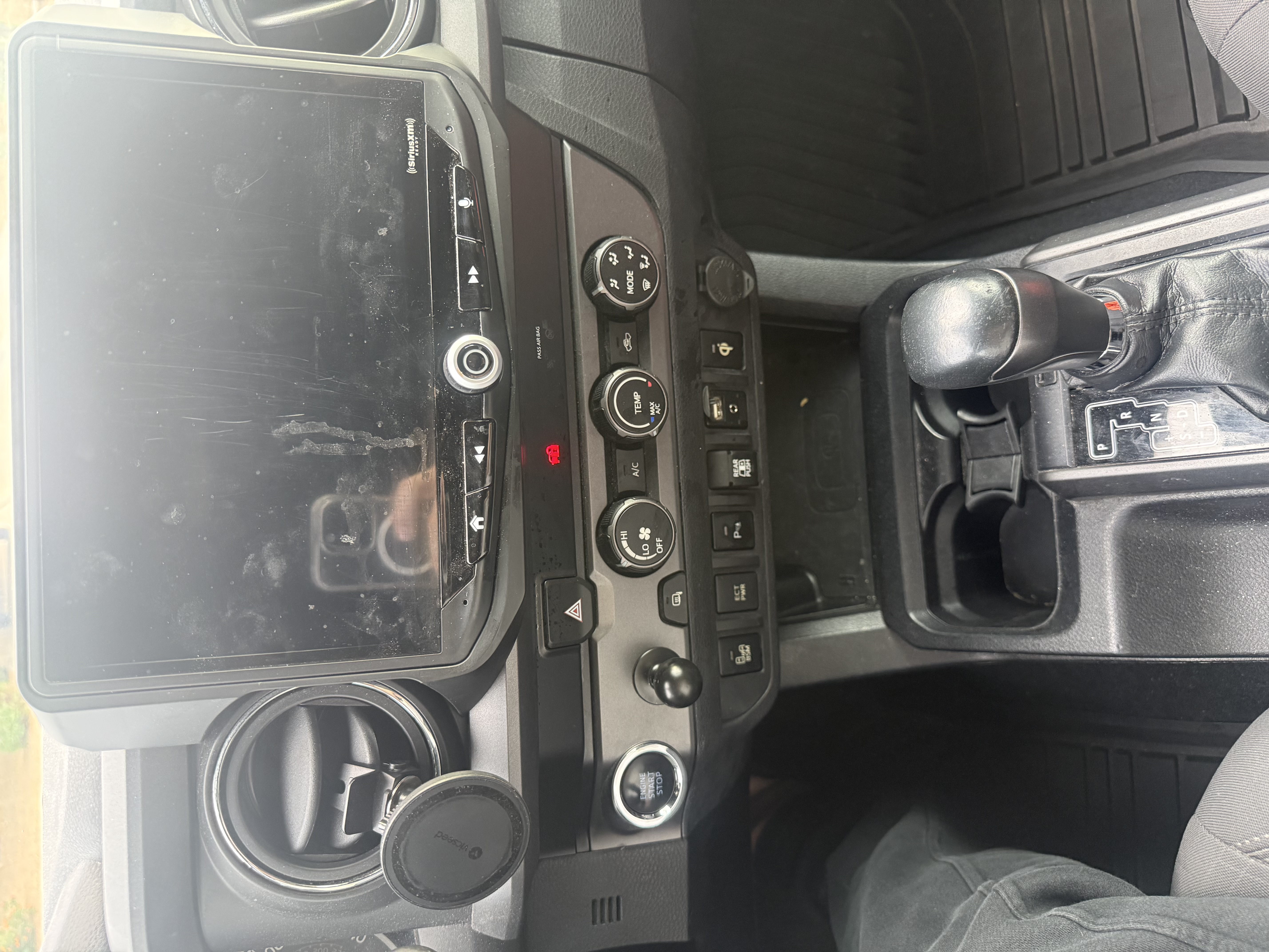 Used 2019 Toyota Tacoma TRD Sport w/ Technology Package RWD image 11