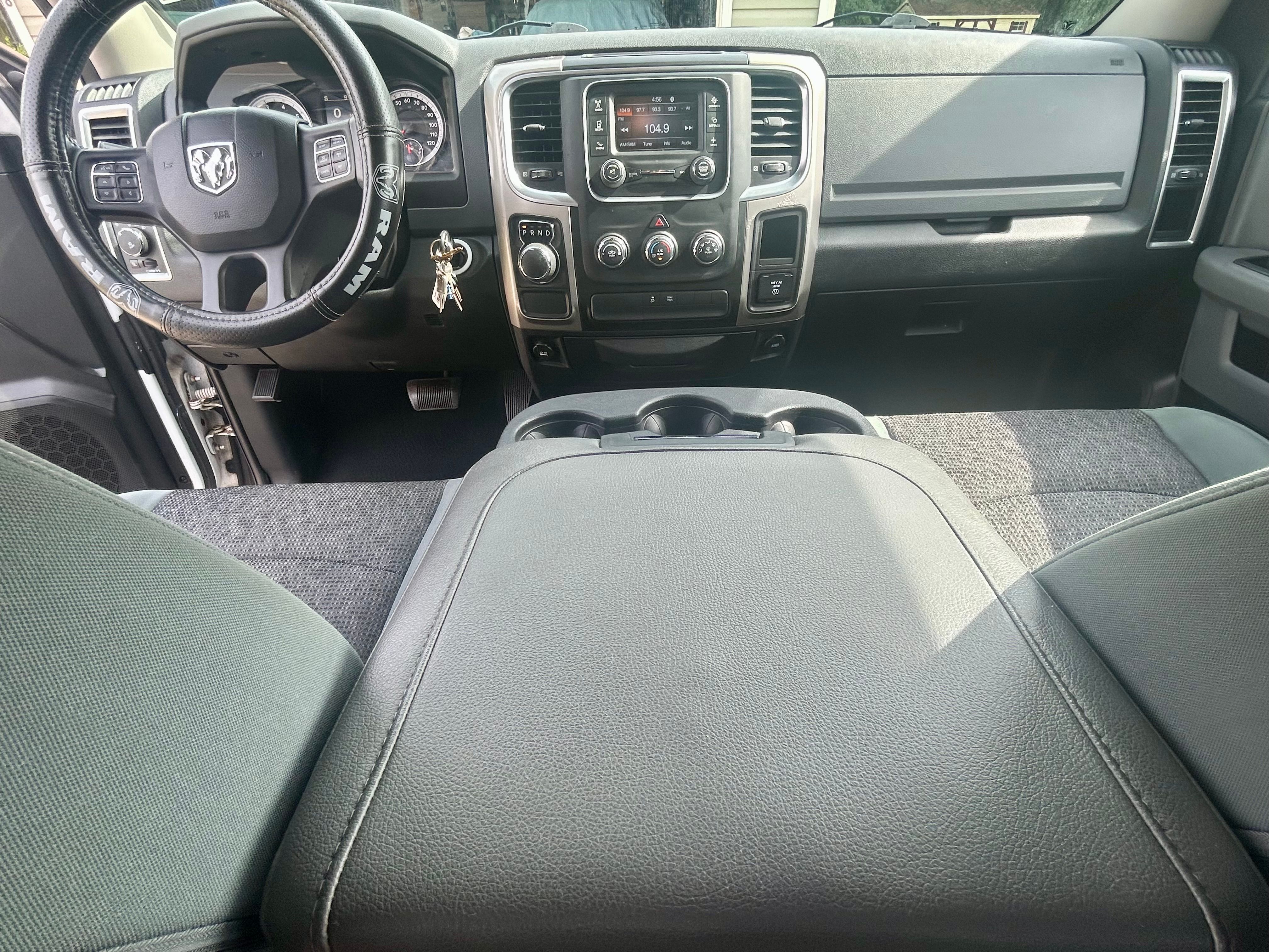 Used 2015 RAM 1500 Big Horn RWD image 10