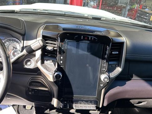 Used 2024 RAM 2500 Laramie image 12