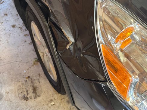 Used 2011 Subaru Outback 2.5i Premium image 17