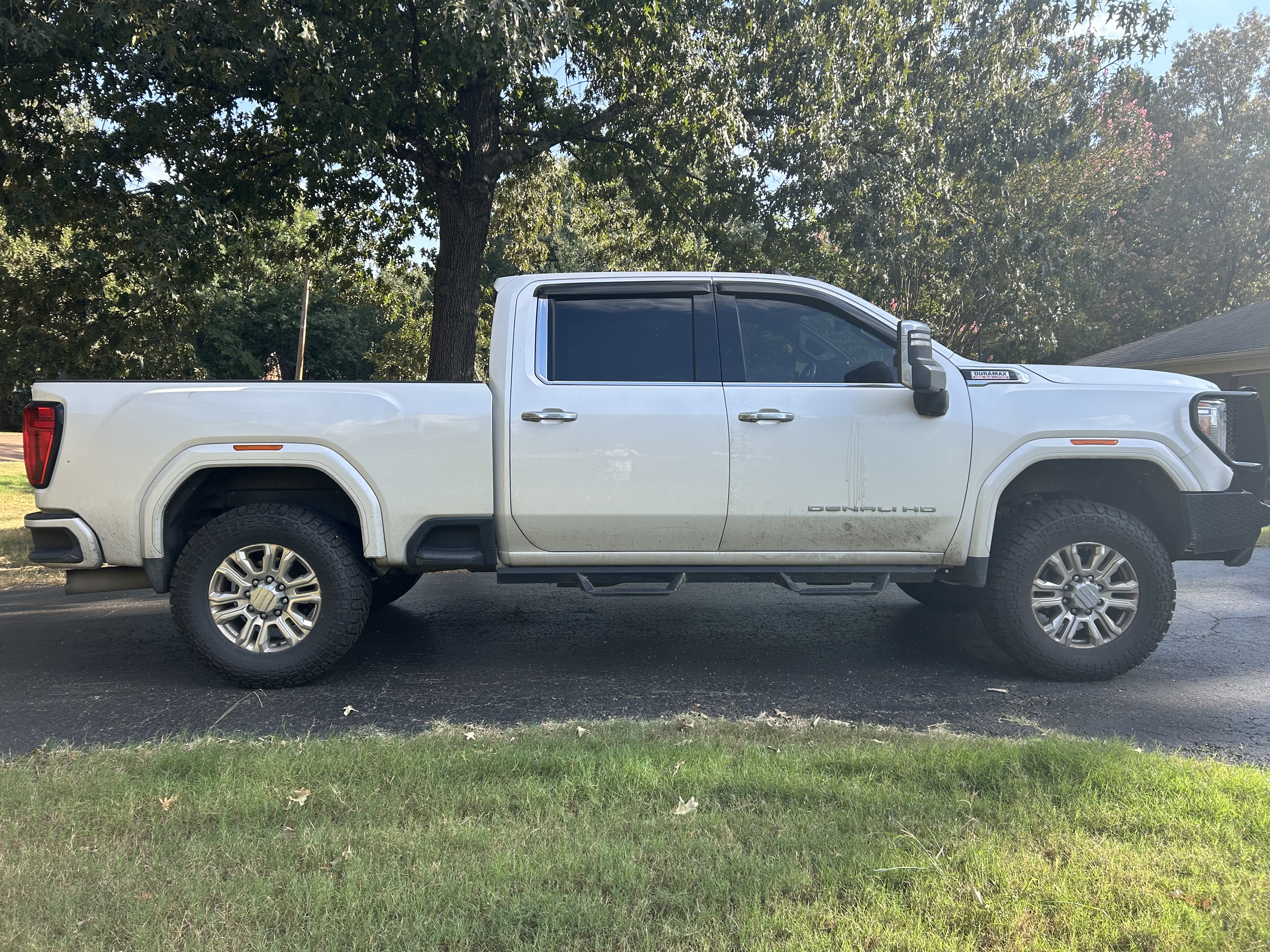 Used 2022 GMC Sierra 2500 Denali w/ Denali Ultimate Package AWD/4WD image 8