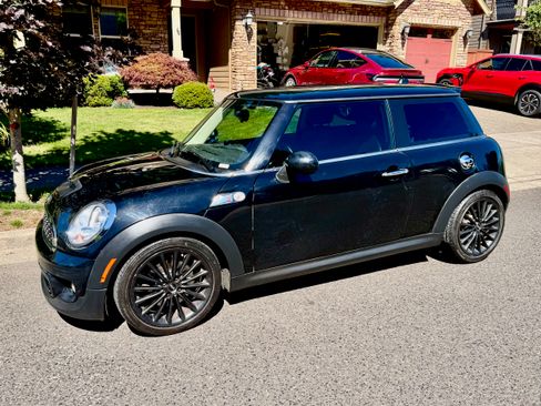 Used 2013 MINI Cooper S FWD image 1