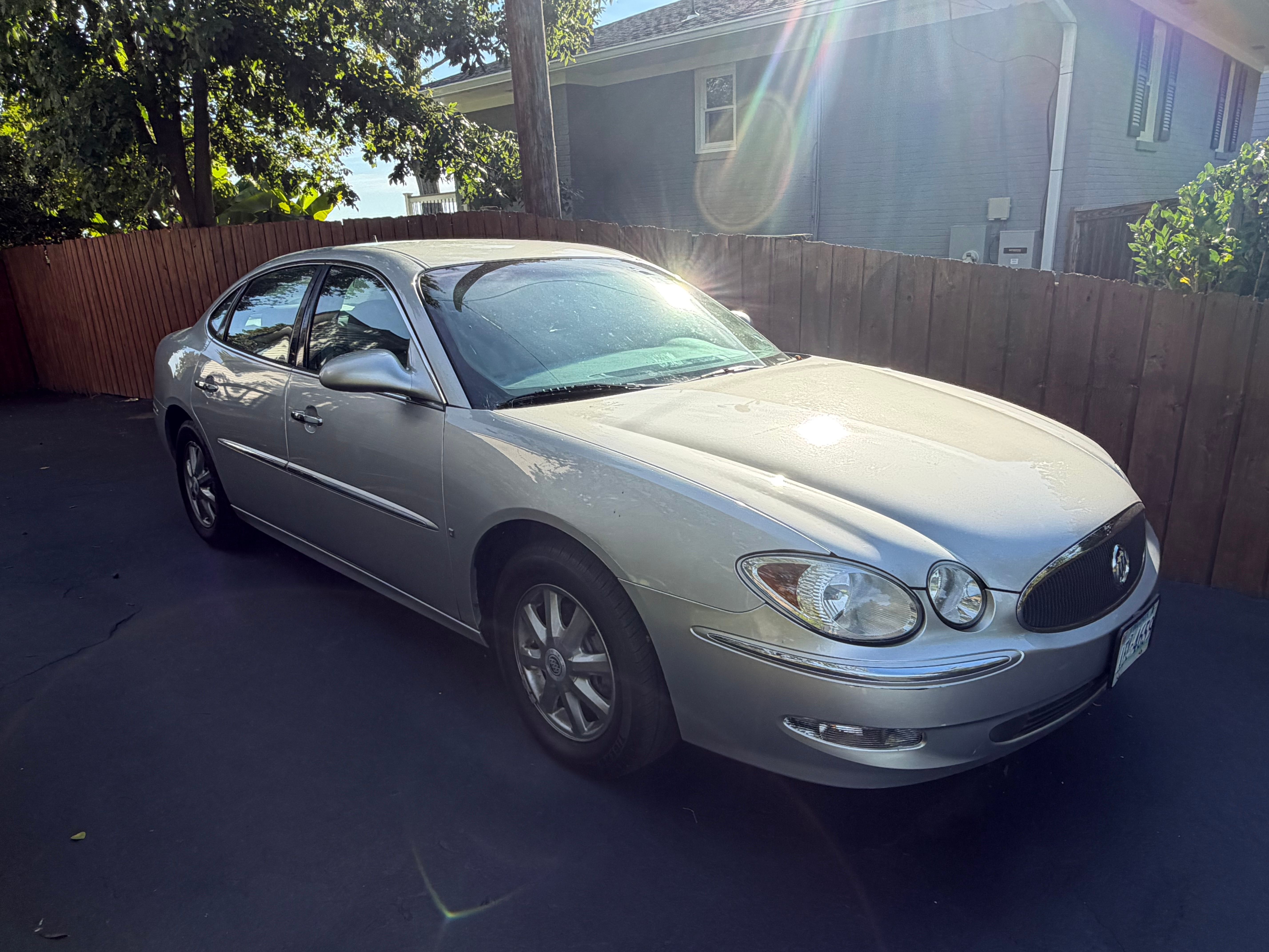 Used 2007 Buick LaCrosse CXL w/ Chromed Appearance Package FWD image 4