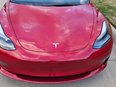 Used 2023 Tesla Model 3 Standard Range image 1