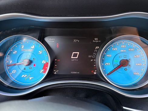 Used 2015 Dodge Charger R/T image 9