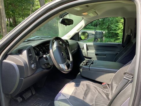 Used 2011 GMC Sierra 1500 SLE w/ Power Tech Package AWD/4WD image 4