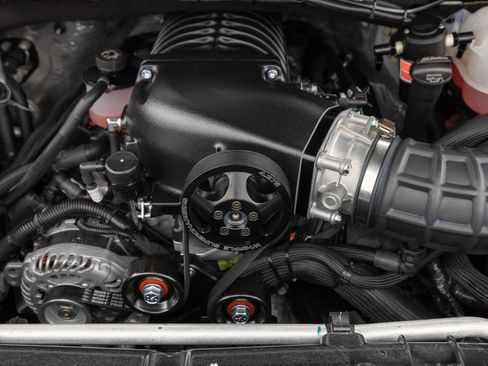 Used 2024 Chevrolet Silverado 1500 LT Trail Boss w/ LT Trail Boss Premium Package image 9