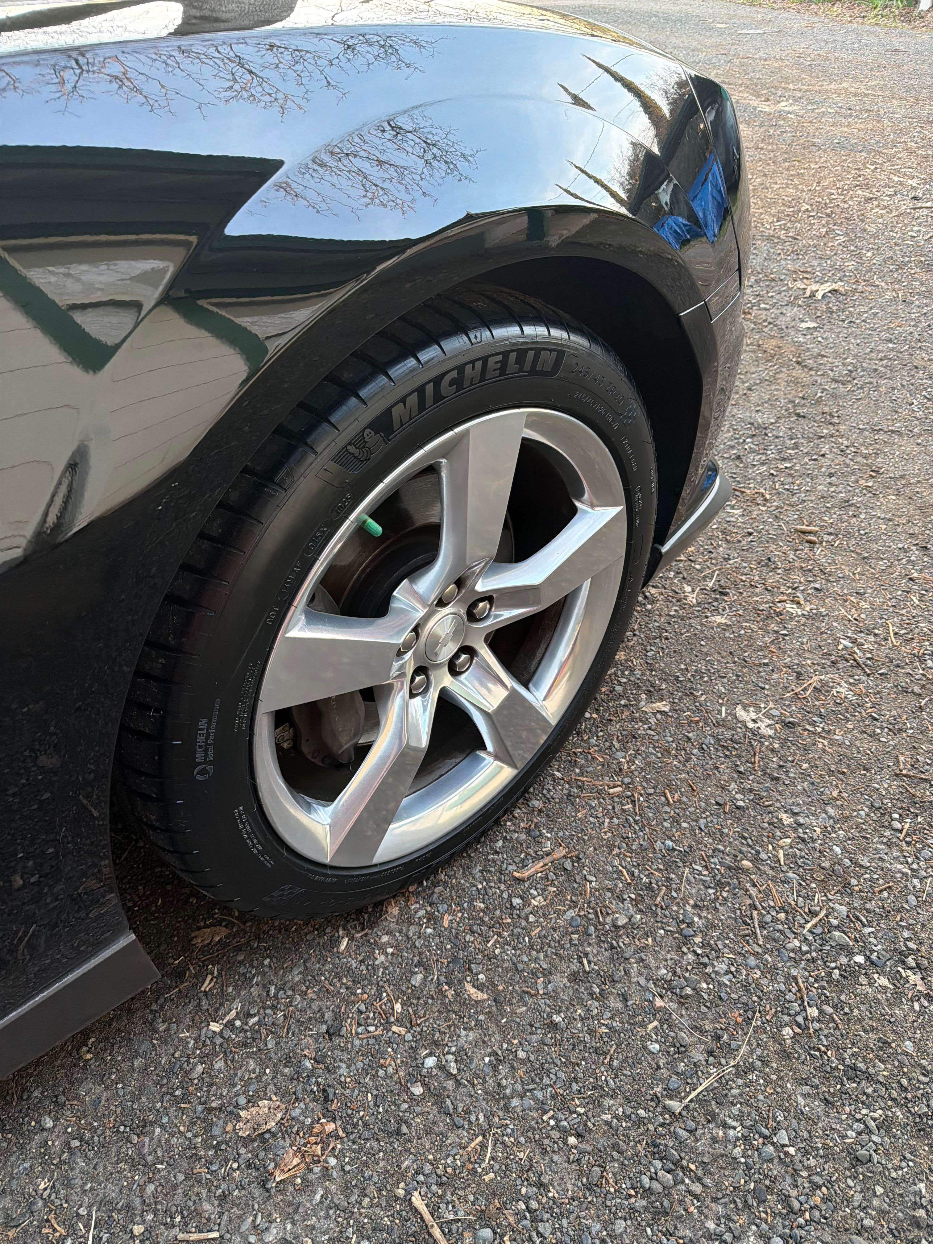 Used 2010 Chevrolet Camaro SS w/ RS Package RWD image 4