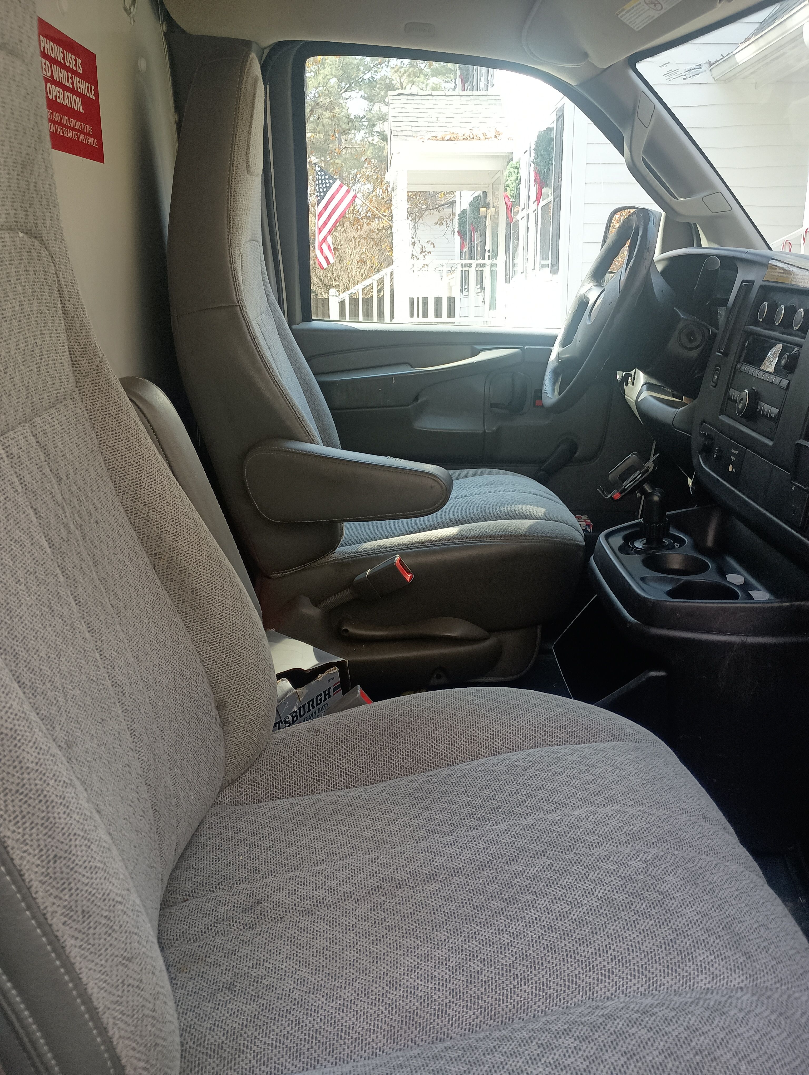 Used 2016 Chevrolet Express 3500 RWD image 13