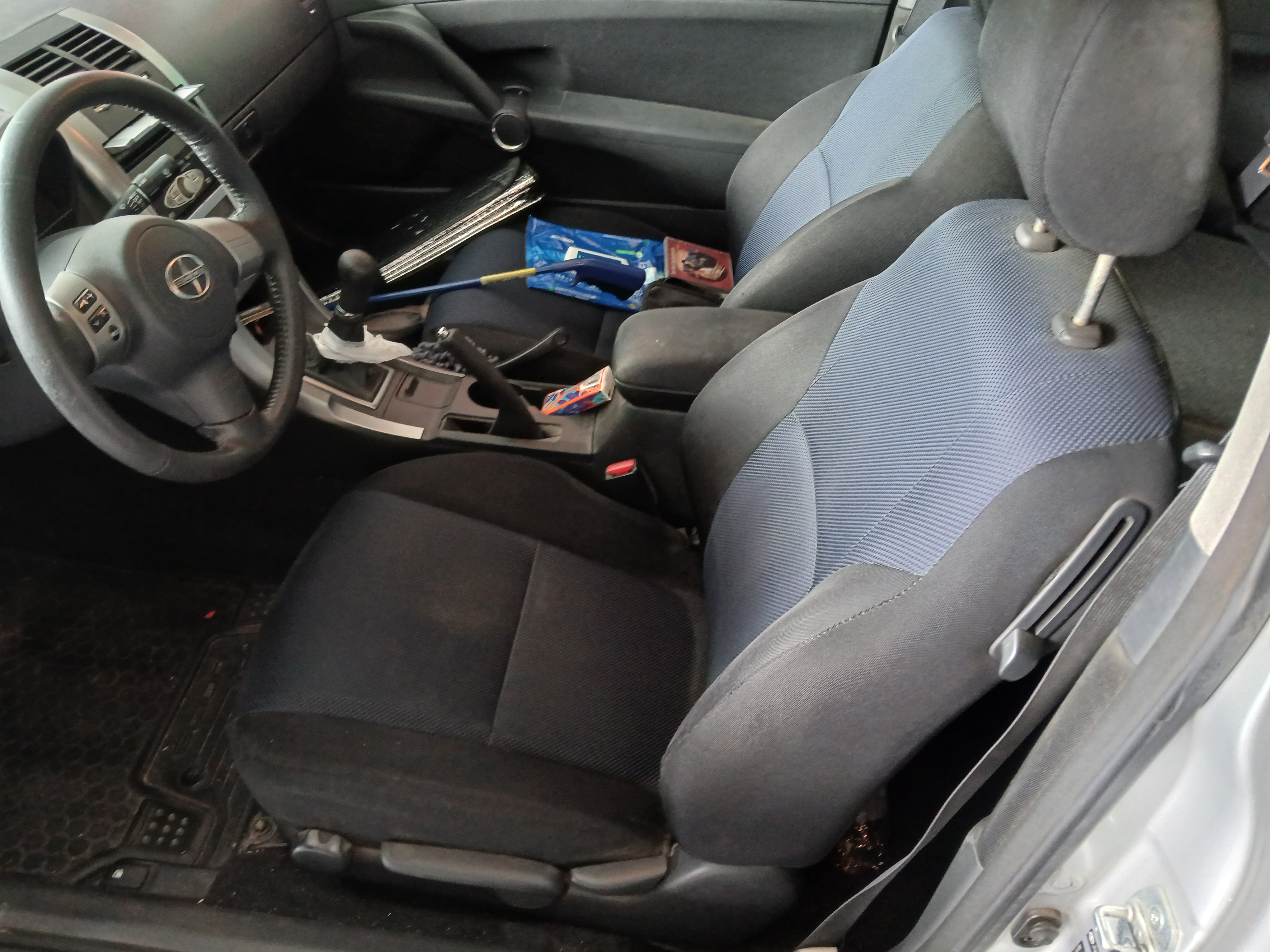 Used 2006 Scion tC FWD image 2