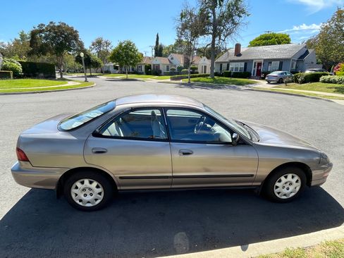 Used 1994 Acura Integra RS FWD image 12