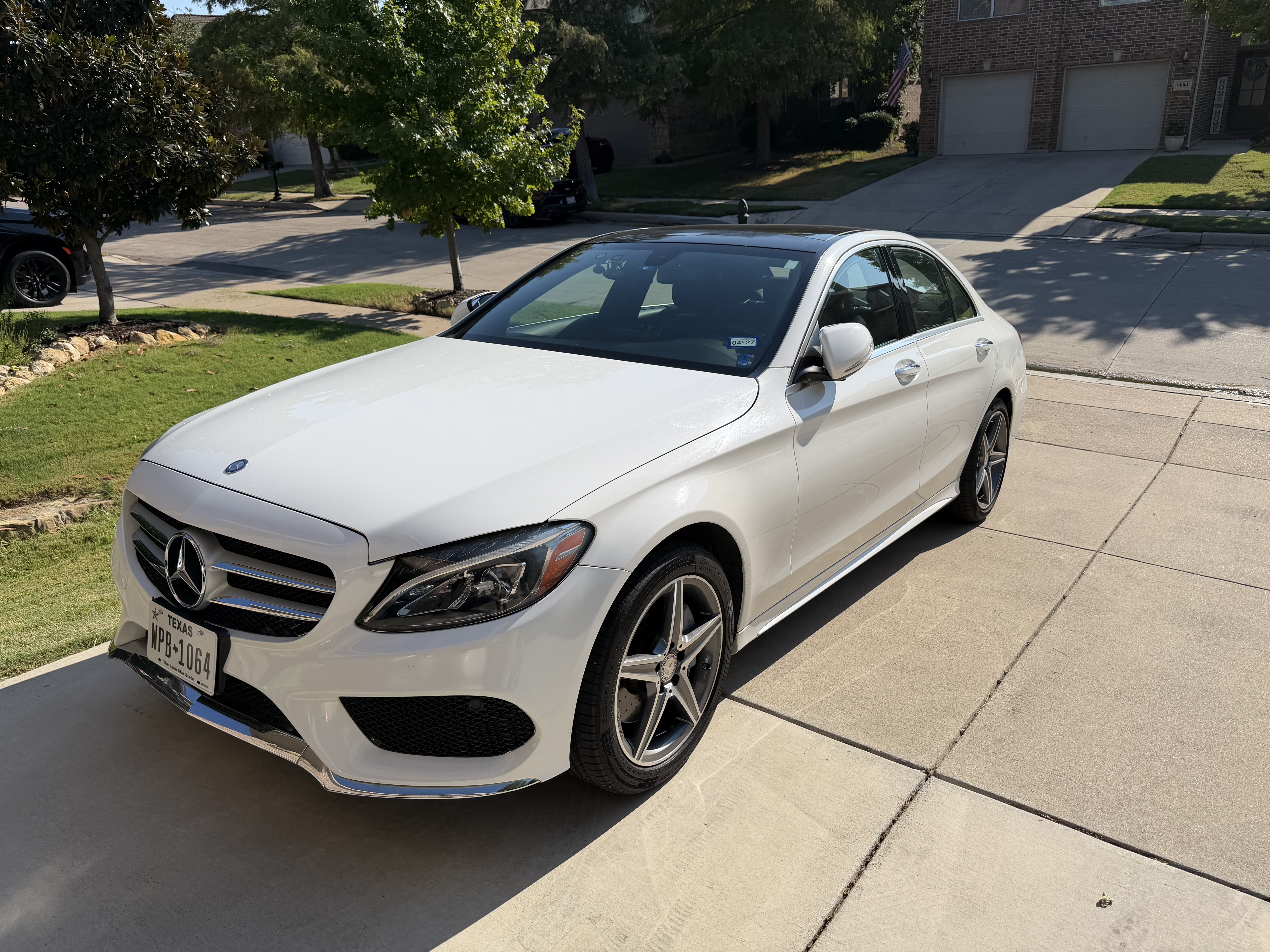Used 2015 Mercedes-Benz C 400 4MATIC image 1