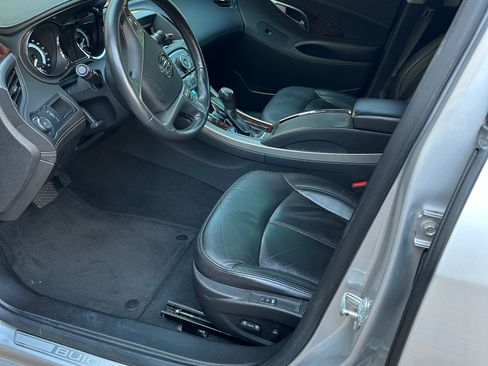 Used 2011 Buick LaCrosse CXL image 10