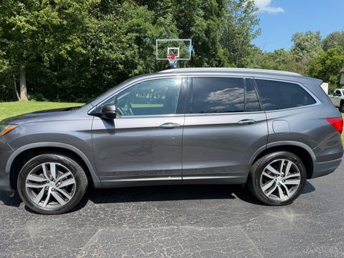 Used 2017 Honda Pilot Elite image 8