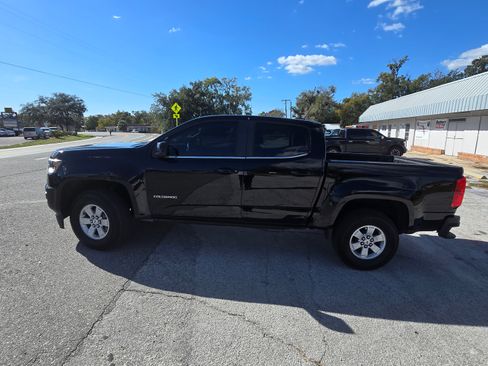 Used 2020 Chevrolet Colorado W/T w/ WT Convenience Package image 10