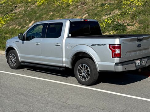 Used 2018 Ford F150 XLT w/ Equipment Group 302A Luxury image 11