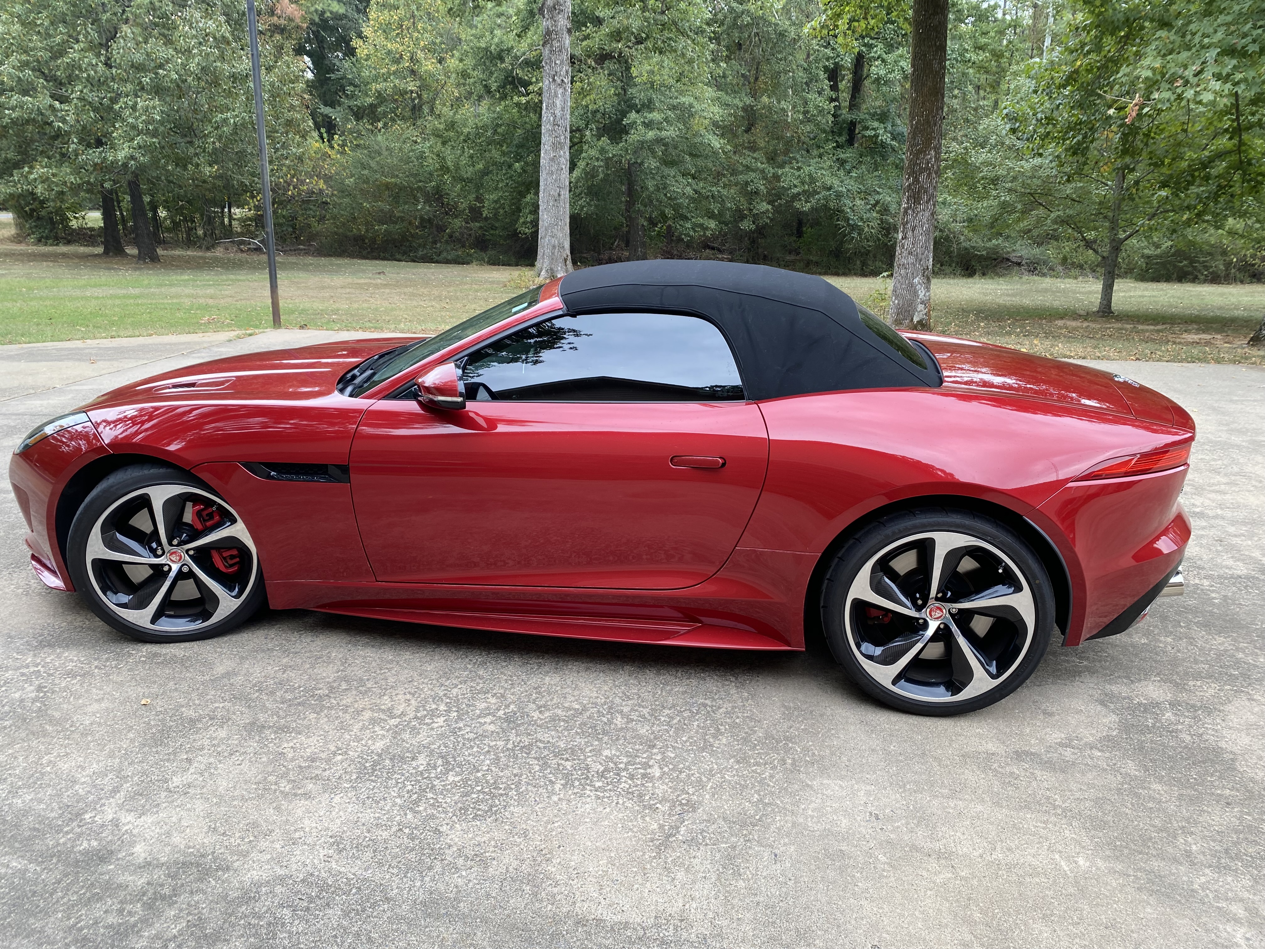 Used 2016 Jaguar F-TYPE R AWD/4WD image 9