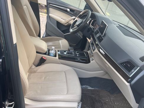Used 2018 Audi Q5 2.0T Premium AWD/4WD image 4