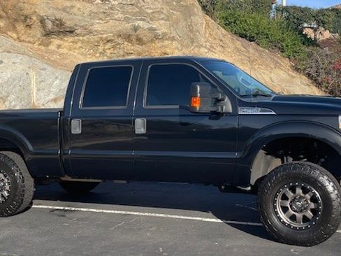 Used 2015 Ford F250 XLT w/ XLT Value Package image 5