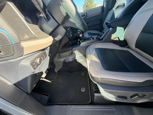 Used 2024 Ford Bronco Wildtrak image 26