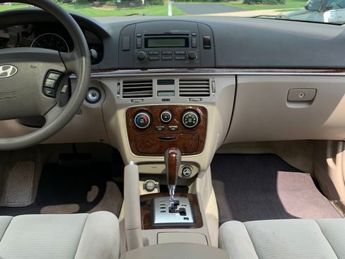 Used 2008 Hyundai Sonata GLS FWD image 16