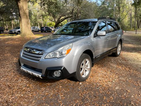 Used 2013 Subaru Outback 2.5i Limited image 4