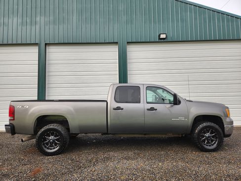 Used 2009 GMC Sierra 2500 SLE w/ Convenience Package image 2
