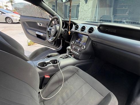 Used 2020 Ford Mustang Coupe w/ Equipment Group 101A RWD image 21