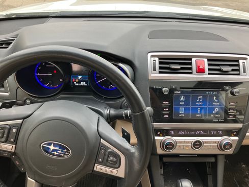 Used 2016 Subaru Outback 2.5i Limited image 8