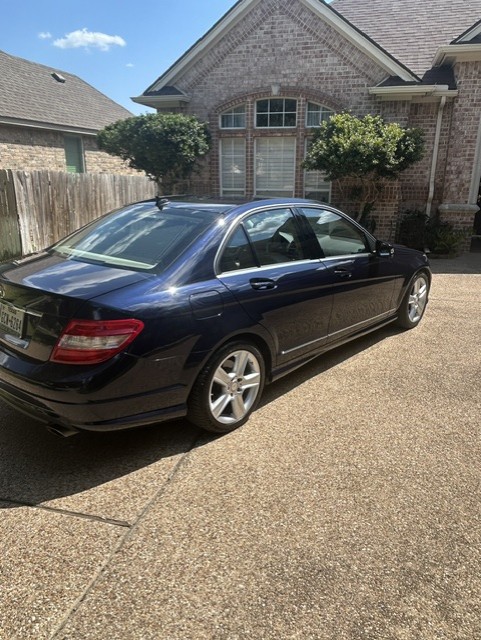 Used 2011 Mercedes-Benz C 300 Sedan image 16