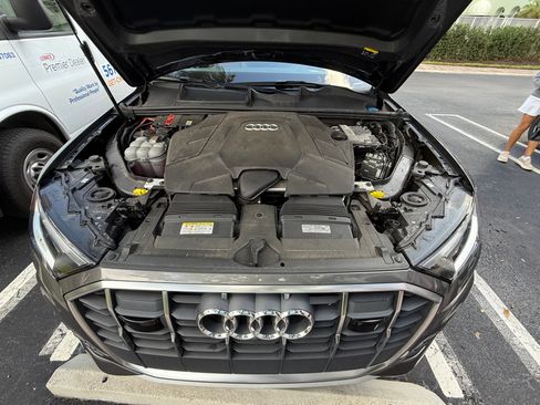 Used 2022 Audi Q7 3.0T Prestige image 30