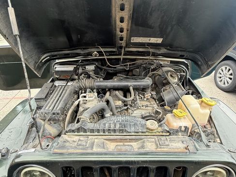 Used 1997 Jeep Wrangler Sahara AWD/4WD image 30