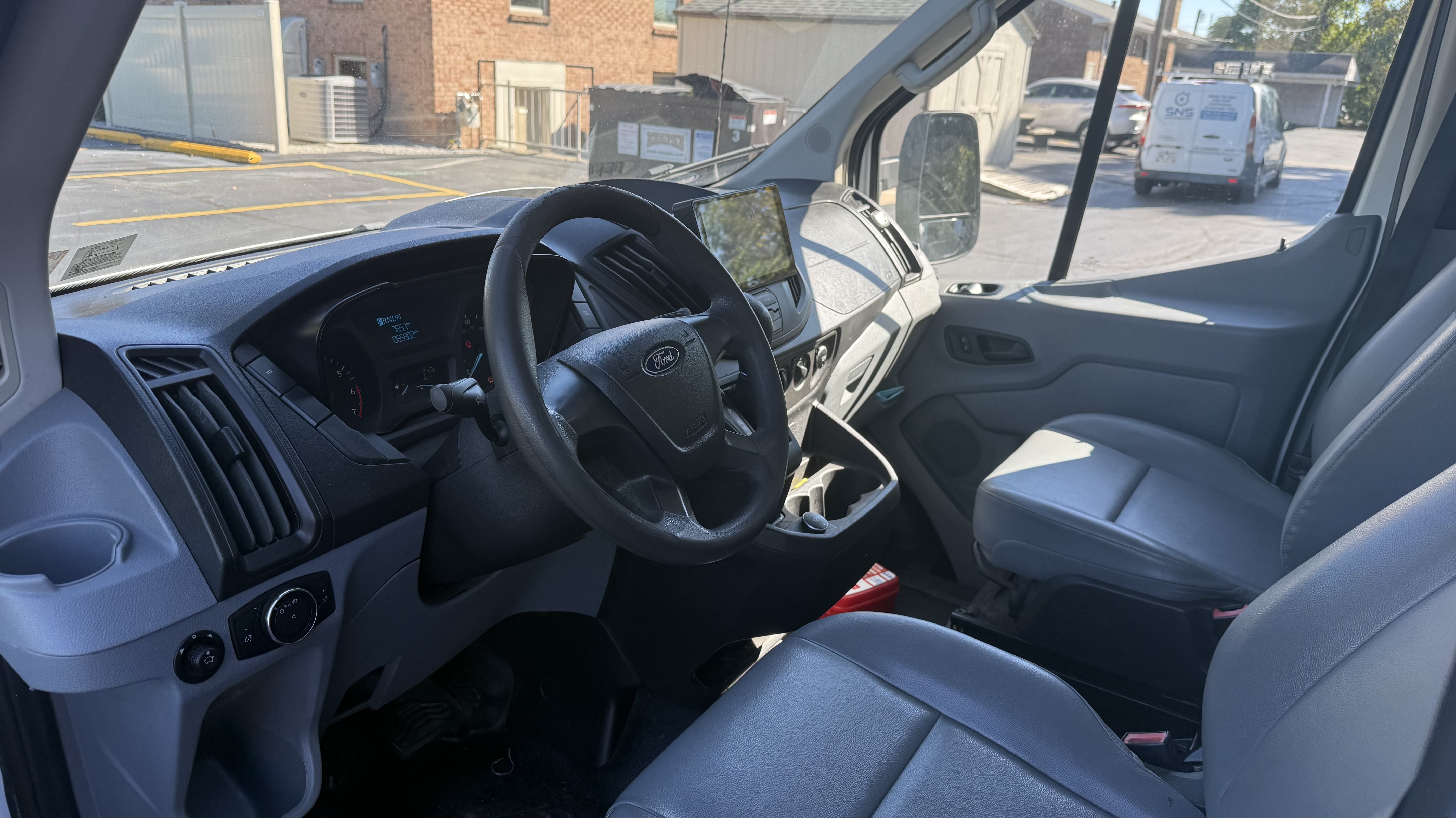 Used 2020 Ford Transit 250 148 High Roof Extended RWD image 8