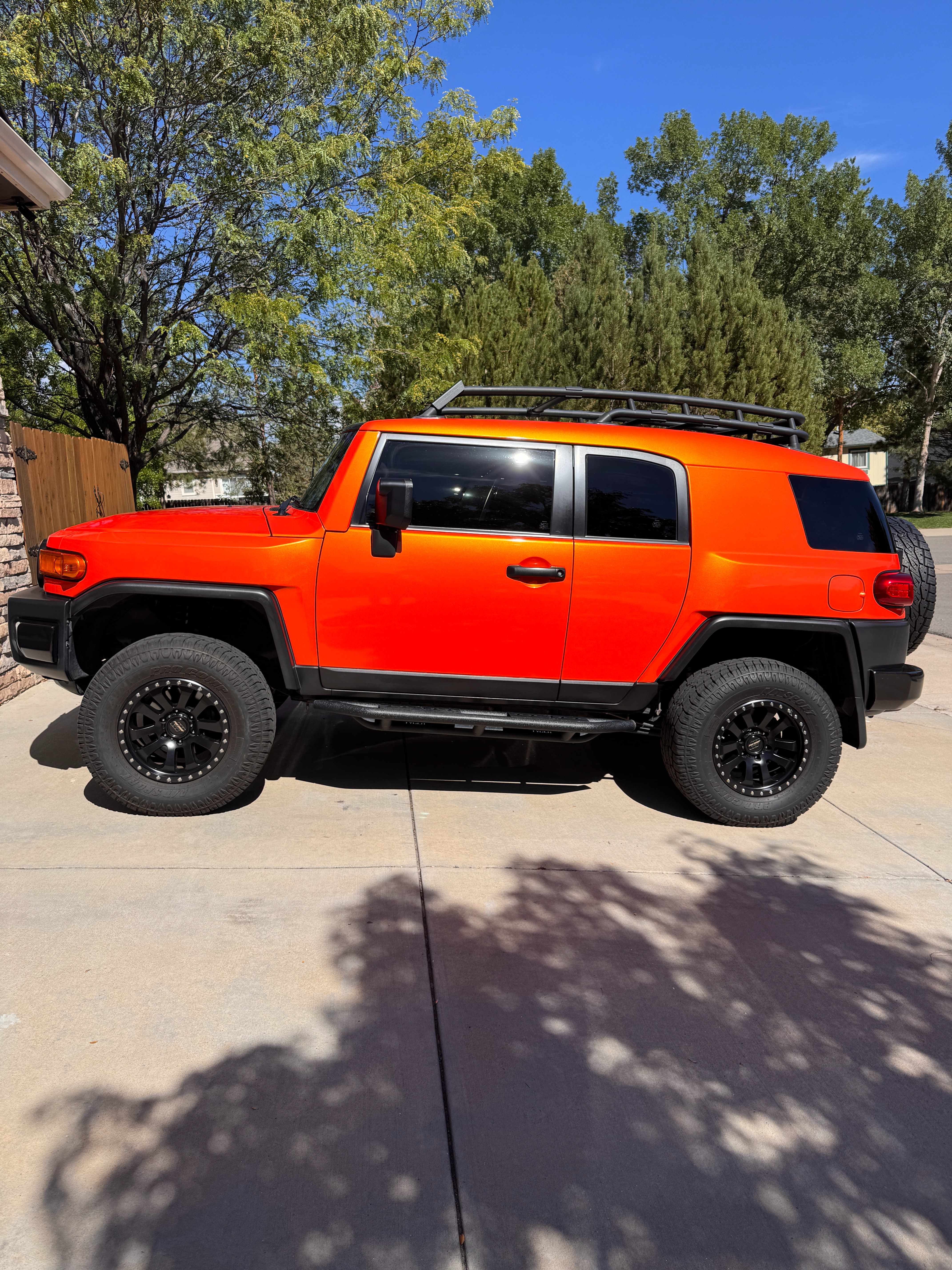 Used 2014 Toyota FJ Cruiser 4WD w/ Upgrade Package image 1