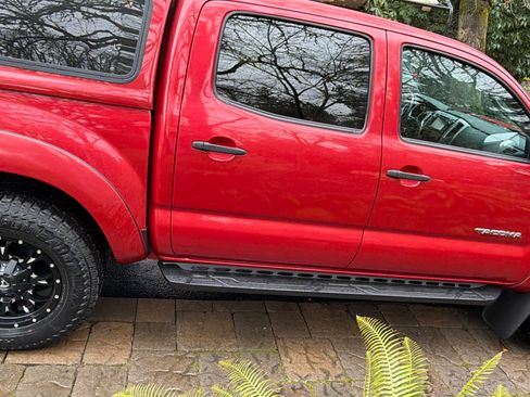 Used 2013 Toyota Tacoma 4x4 Double Cab w/ TRD Off-Road Pkg image 6