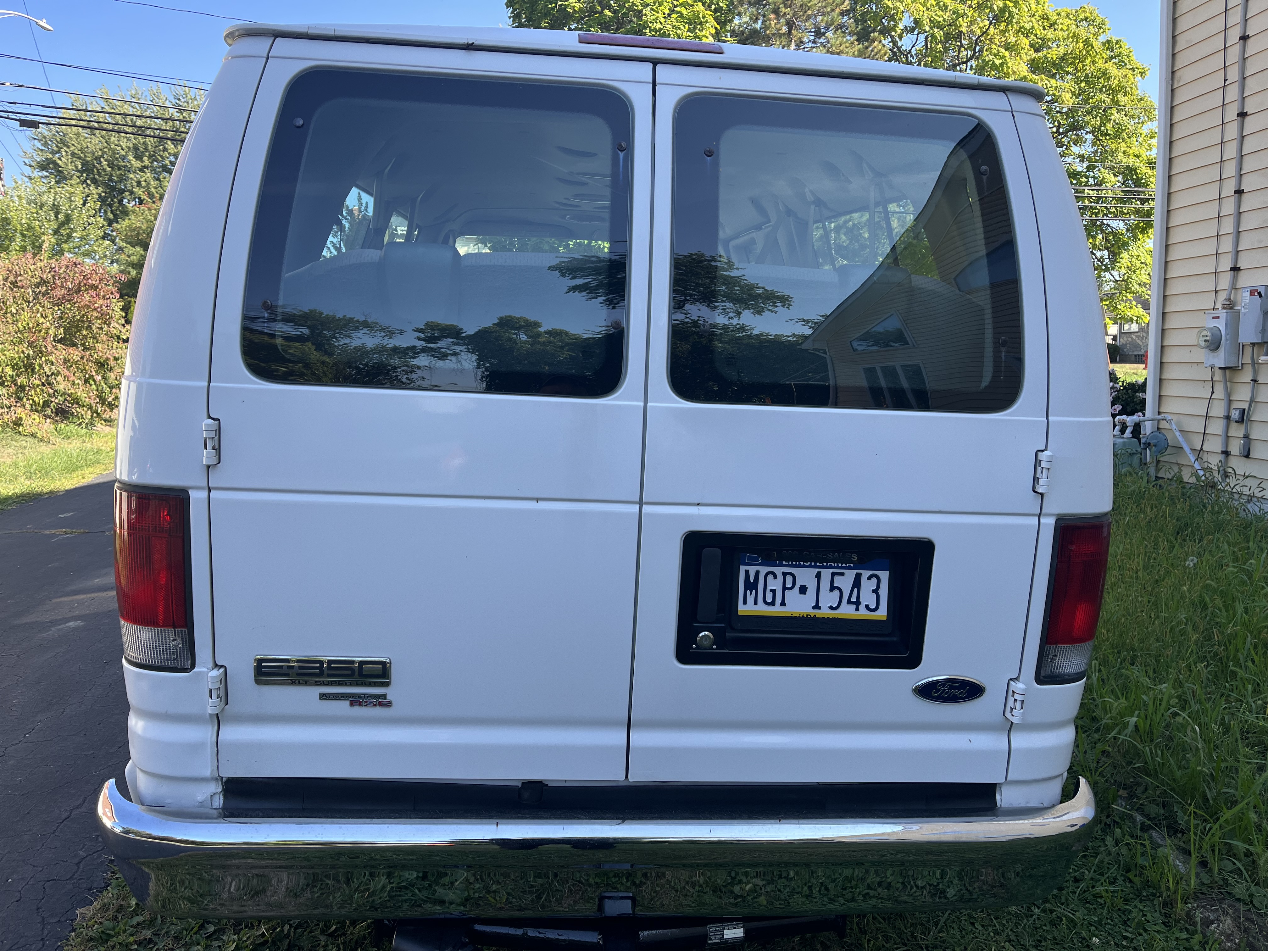 Used 2008 Ford E-350 and Econoline 350 XLT RWD image 11